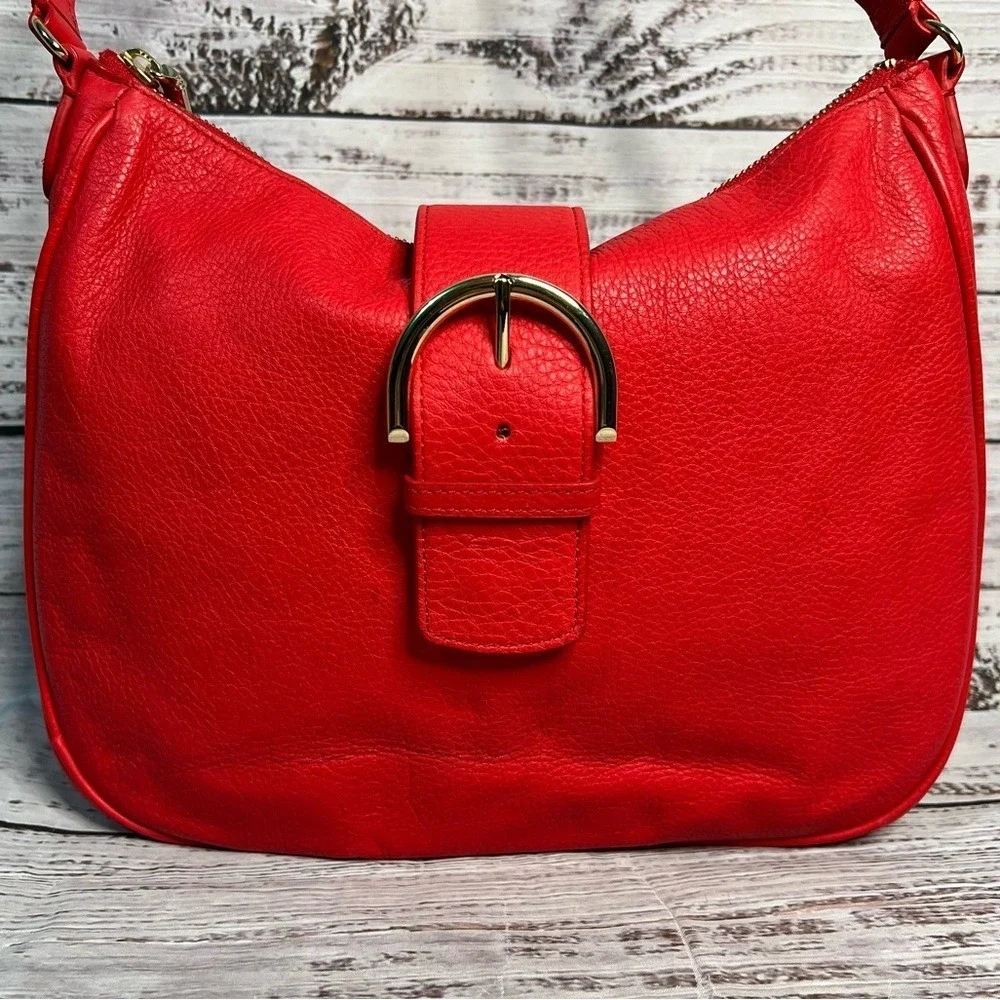 Talbots Soft Pebbled Leather Hobo Bag Red‎ Buckle Strap
